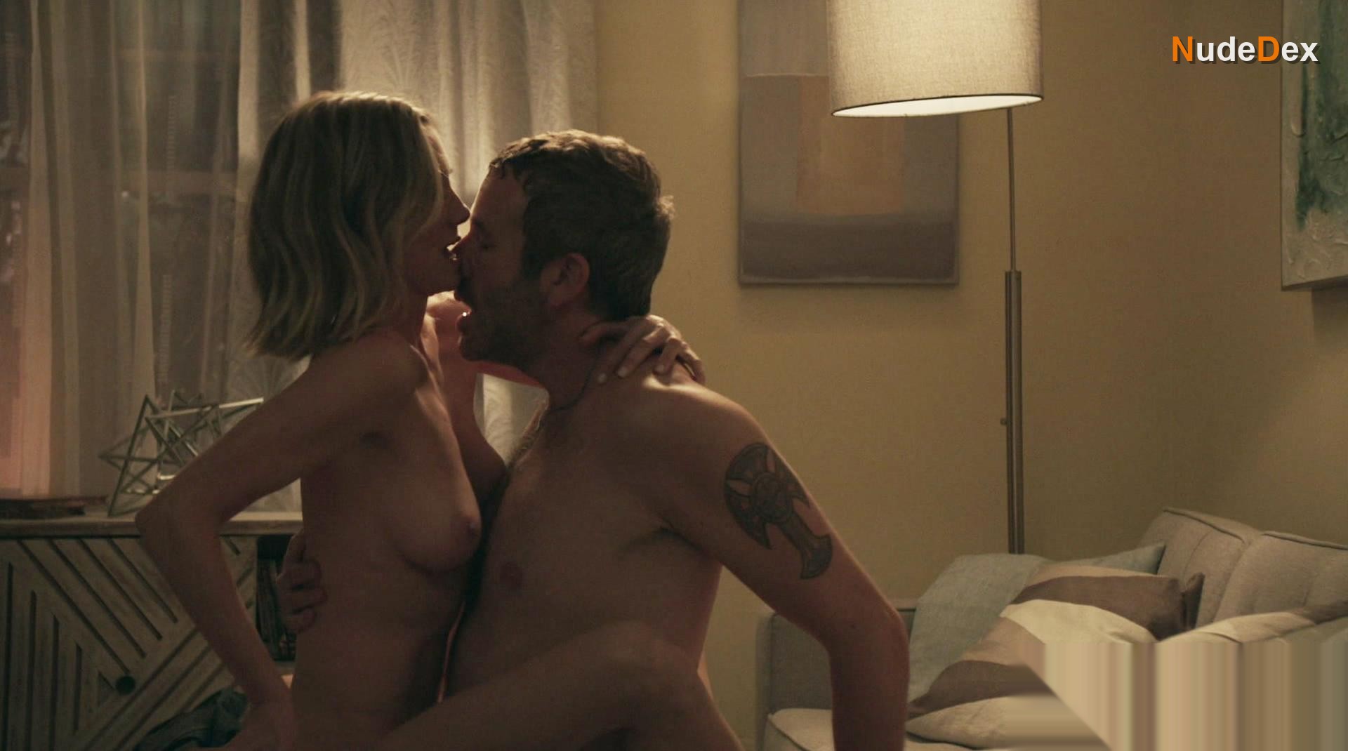 Megan Stevenson in Get Shorty, photo 10