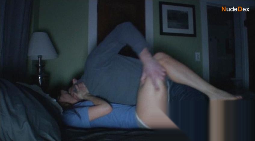 Melanie Papalia in The Den, photo 3