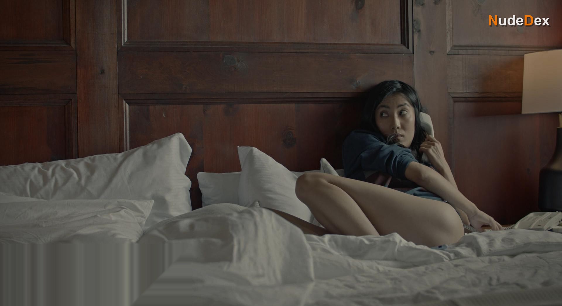 Melanie Scrofano in The End Of Sex, photo 3