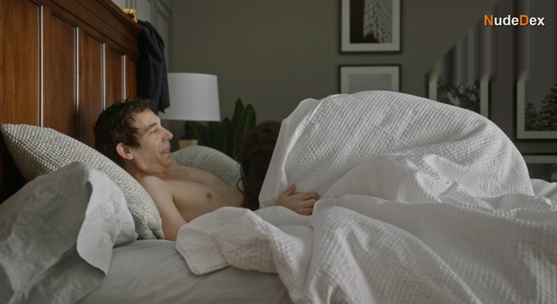 Melanie Scrofano in The End Of Sex, photo 7