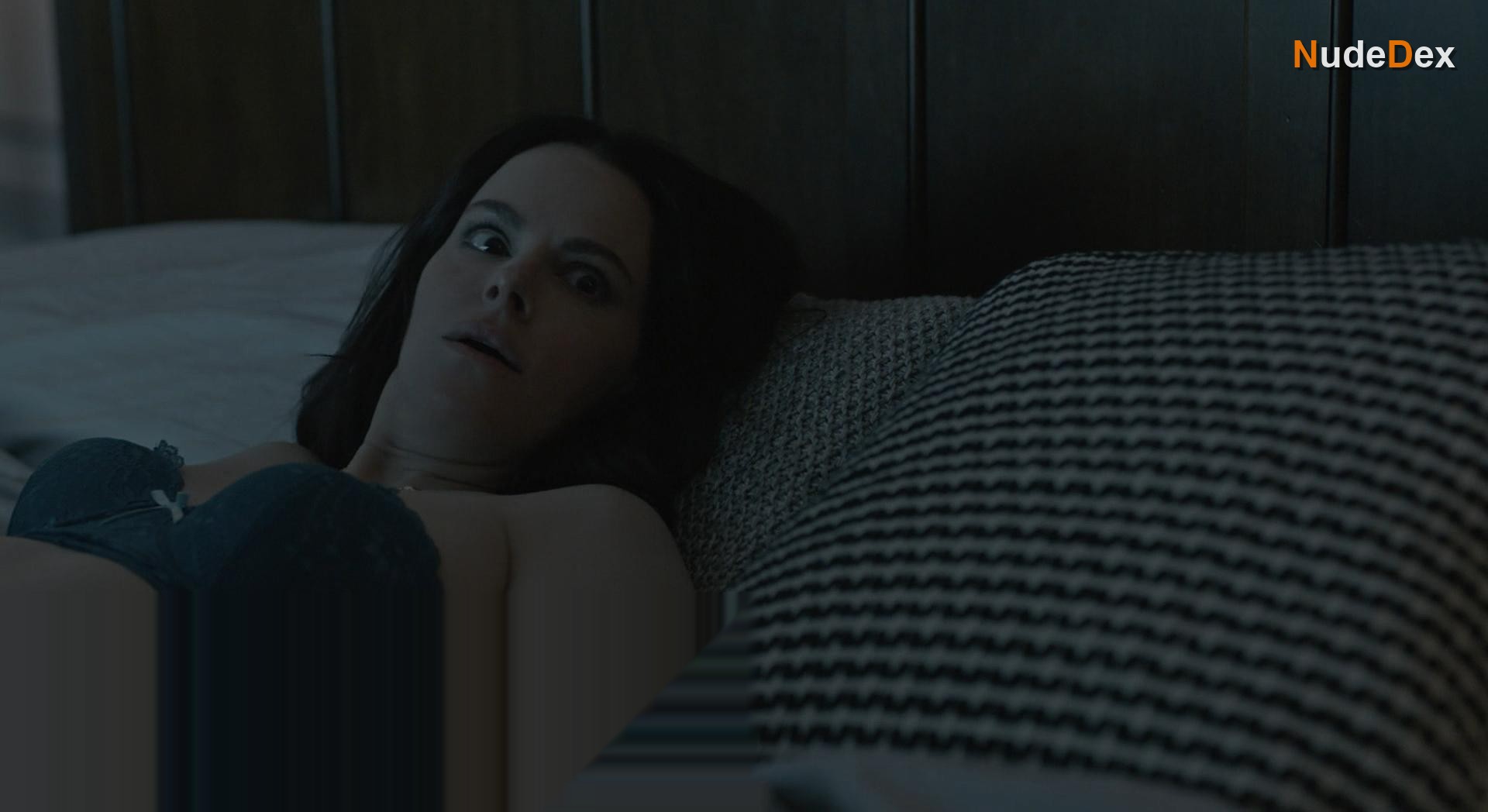 Melanie Scrofano in The End Of Sex, photo 10