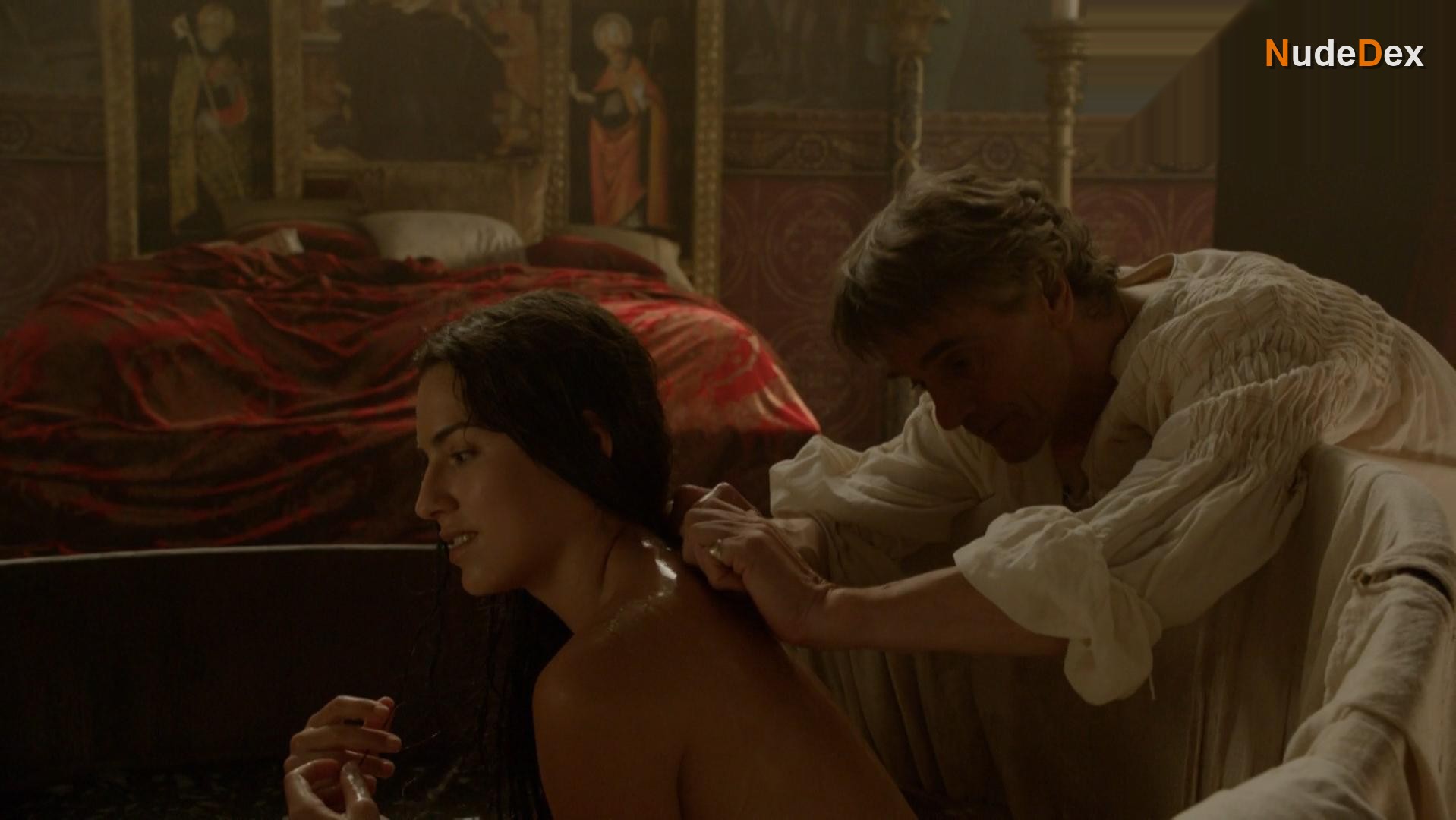 Melia Kreiling in The Borgias, photo 5