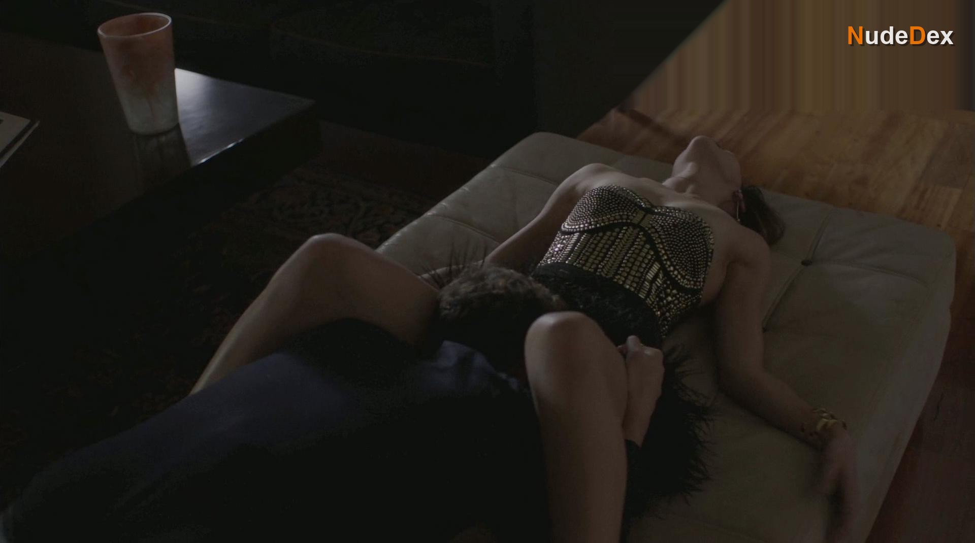Melissa Barrera in Club De Cuervos, photo 6