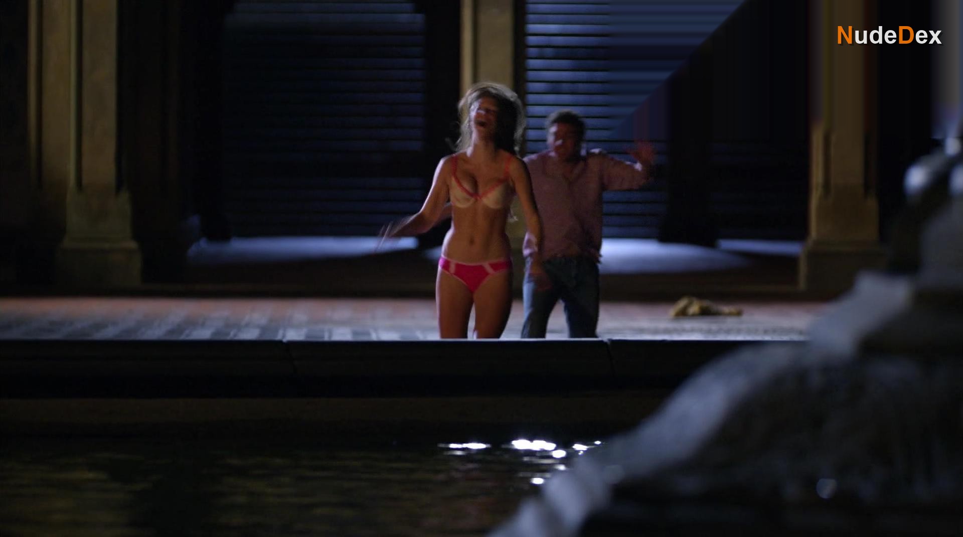 Melissa Benoist in Law Order Special Victims Unit, photo 5
