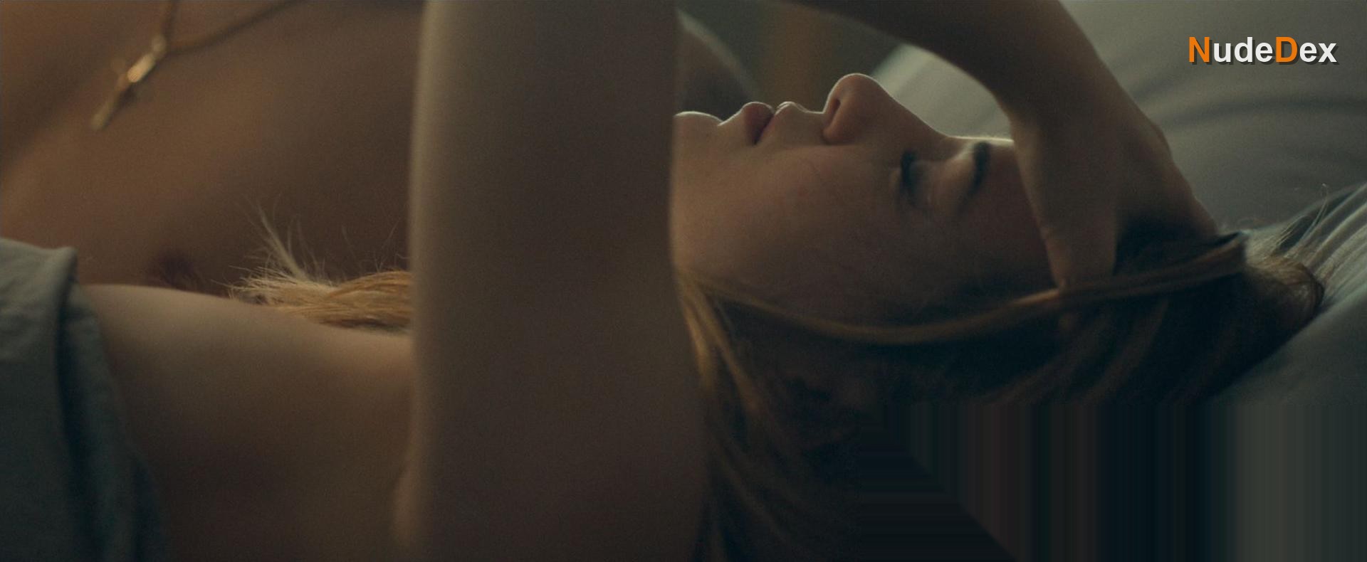 Melissa Benoist in Lowriders, photo 1