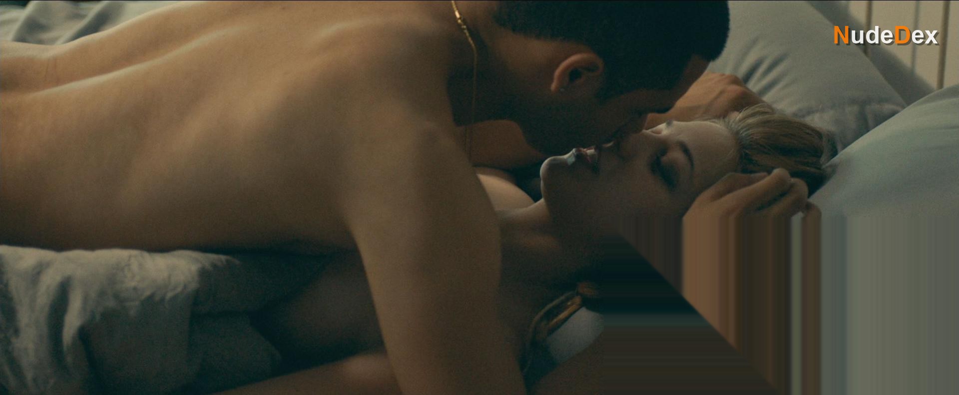 Melissa Benoist in Lowriders, photo 2