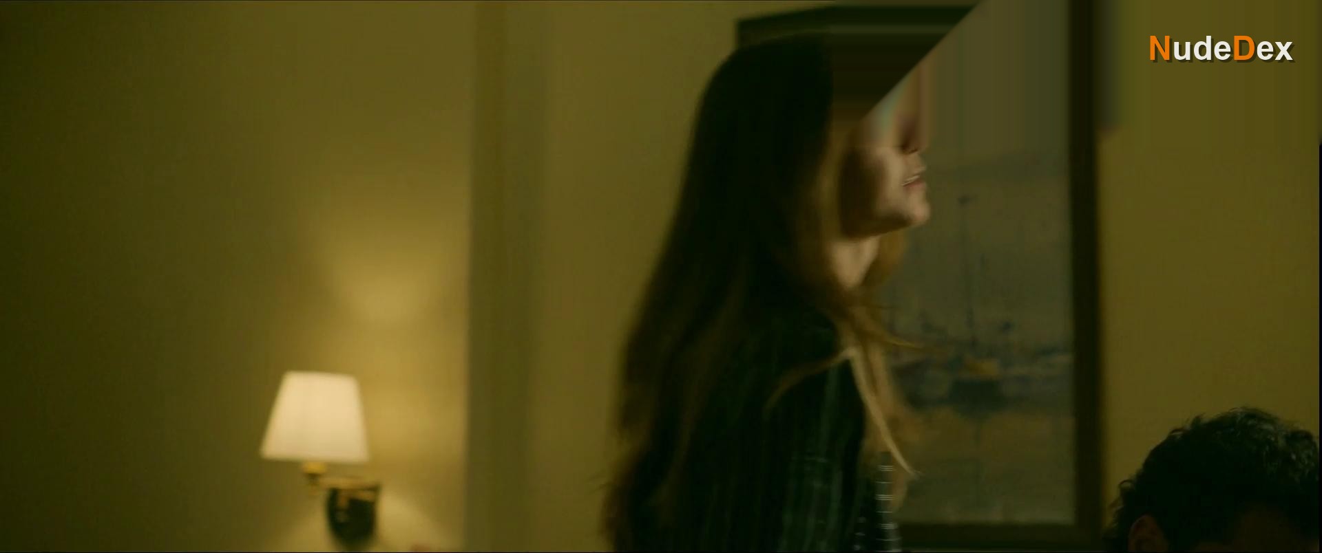 Melissa Benoist in The Waterfront, photo 5