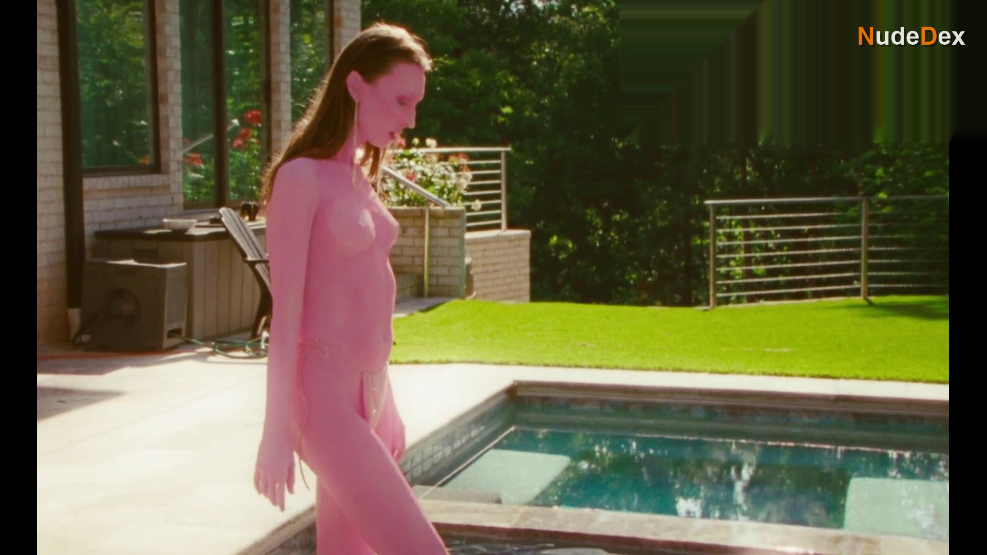 Melissa Chilson in Osmosis, photo 2