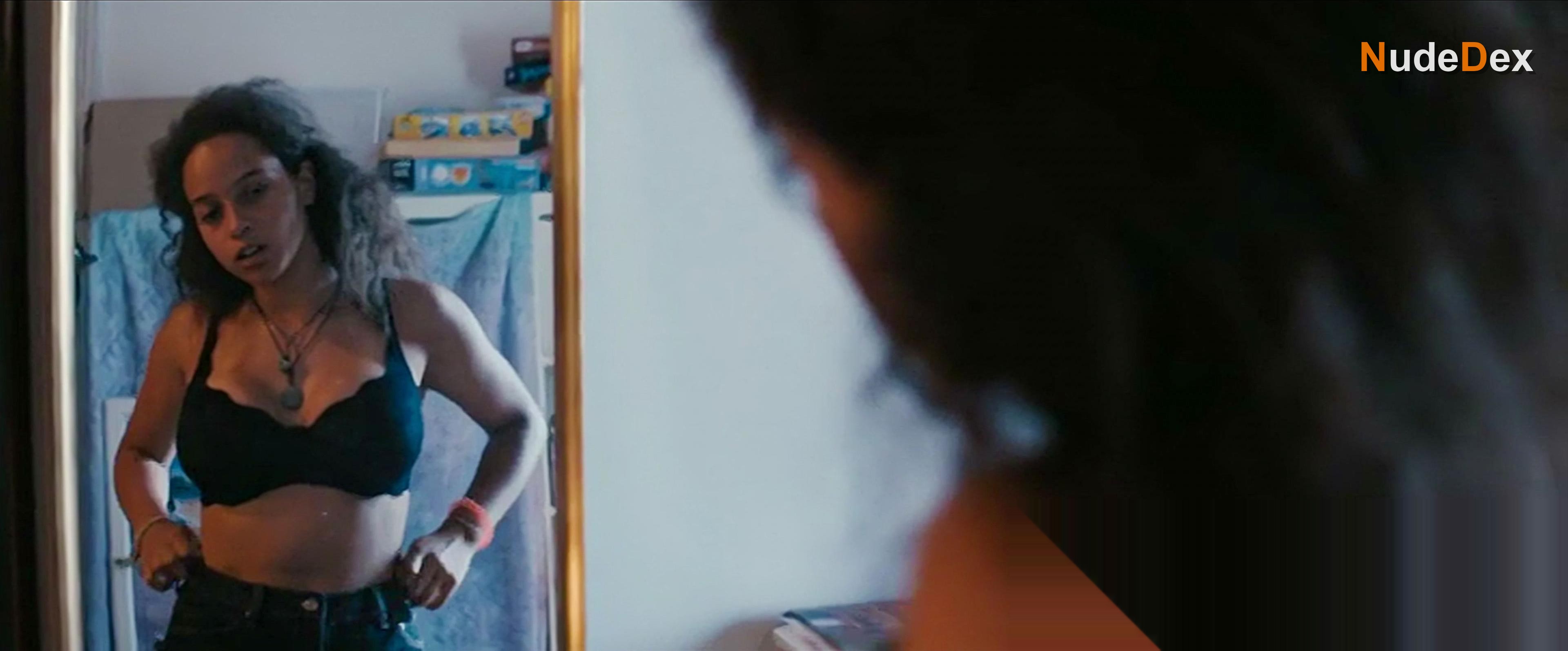 Melissa Irowa in Lovecut, photo 1
