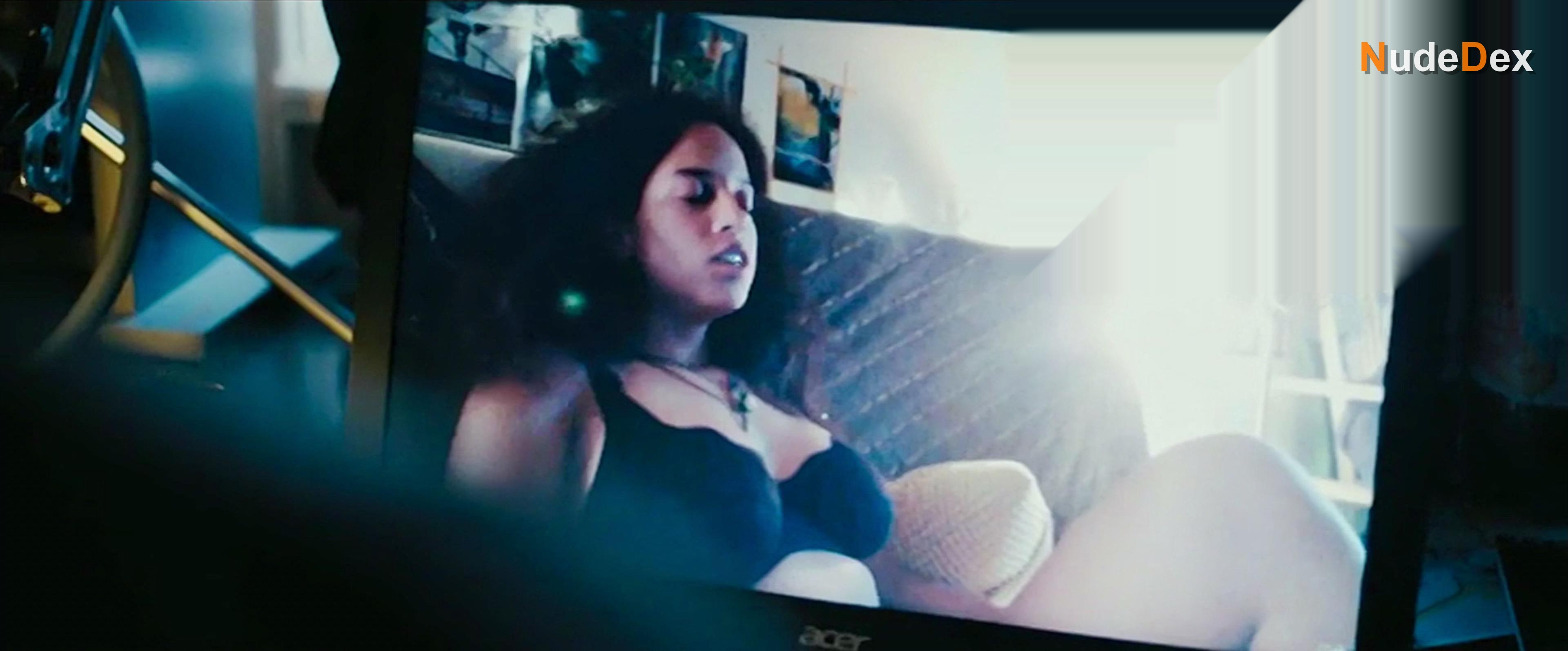Melissa Irowa in Lovecut, photo 2