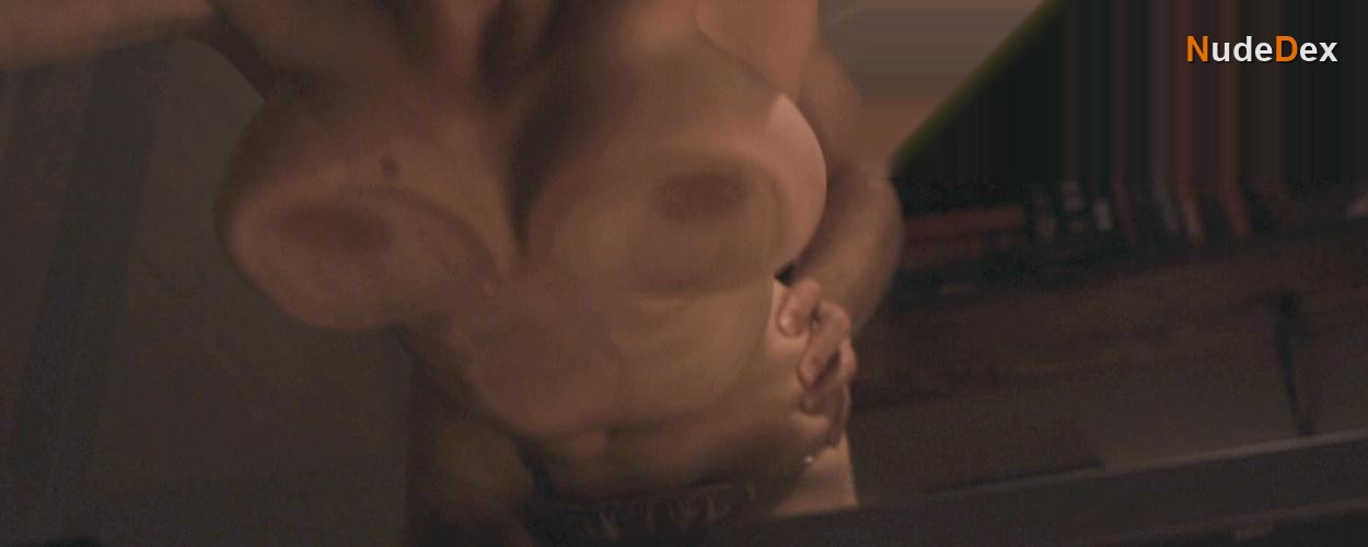 Melissa Jones in Butterfly Effect: Revelation, photo 1