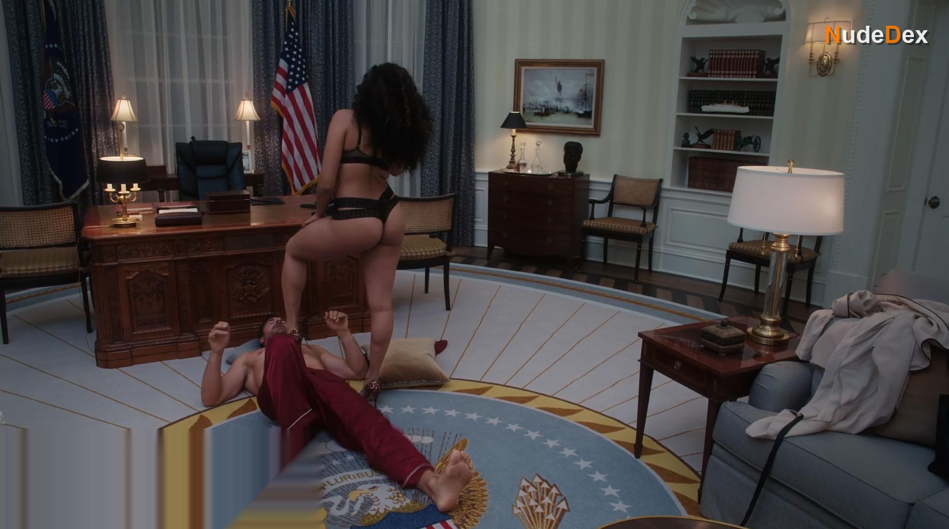 Melissa L Williams in The Oval, photo 7