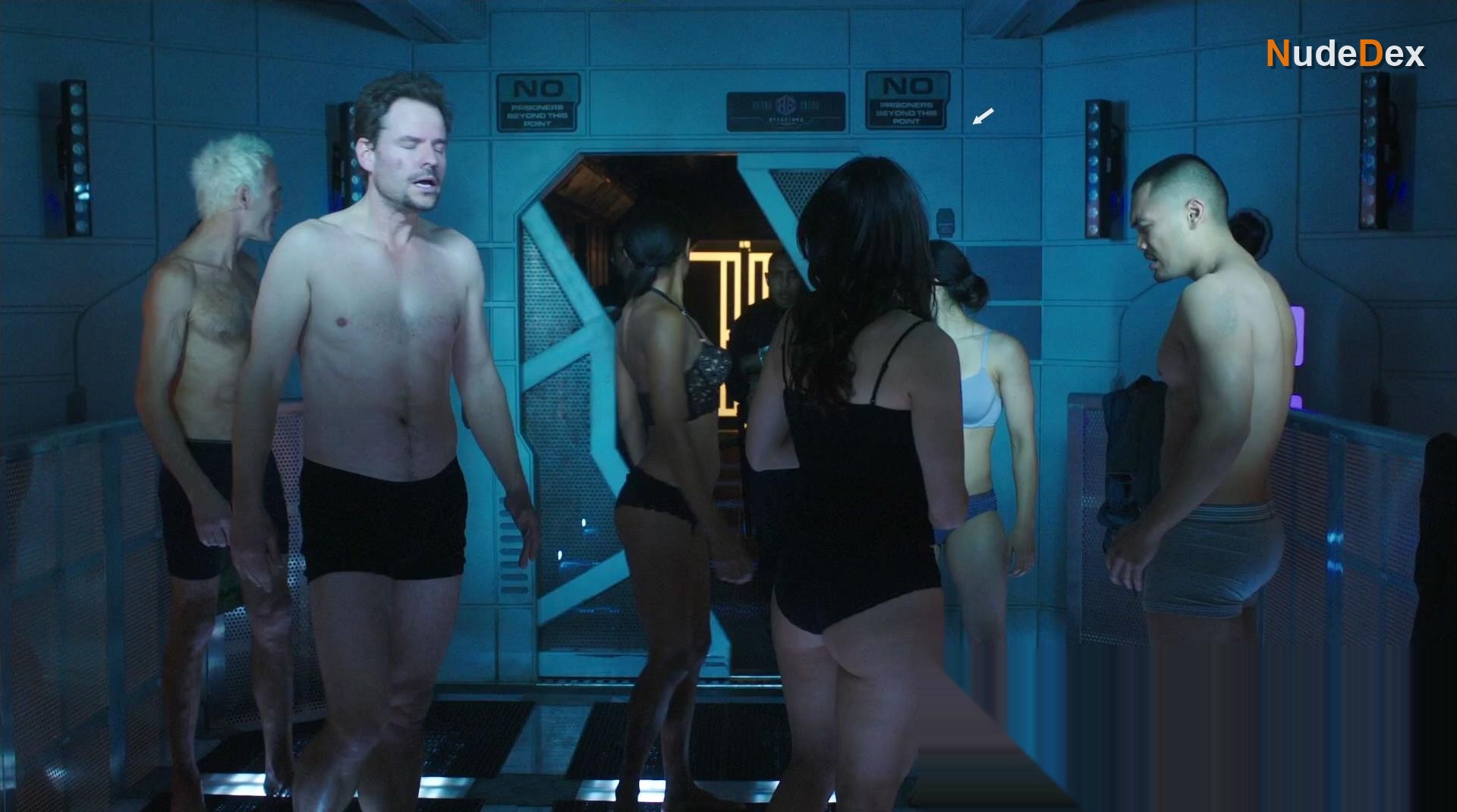 Melissa O'neil in Dark Matter, photo 13