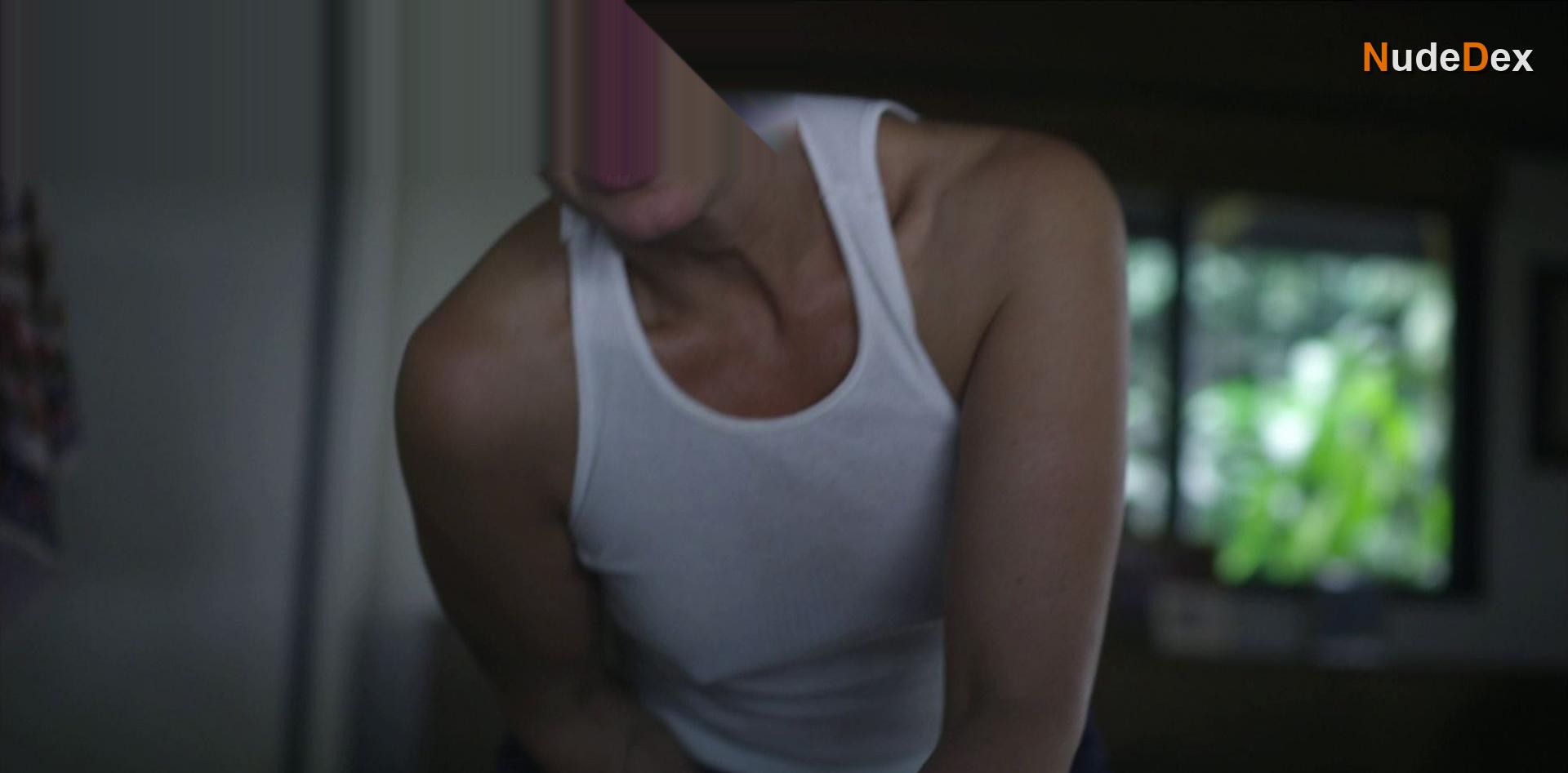 Melora Hardin in Transparent, photo 9
