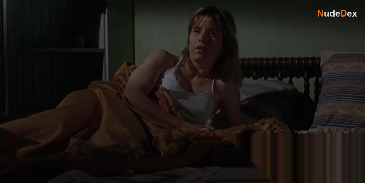 Melora Walters in Desert Saints, photo 1