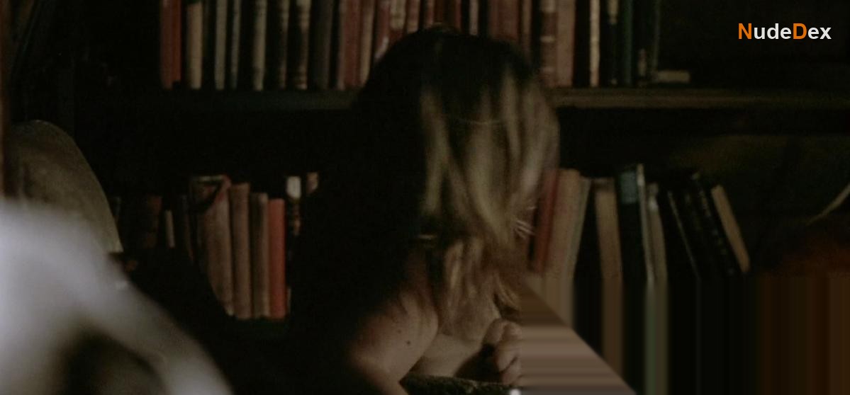 Meredith Black in In My Father S Den, photo 2