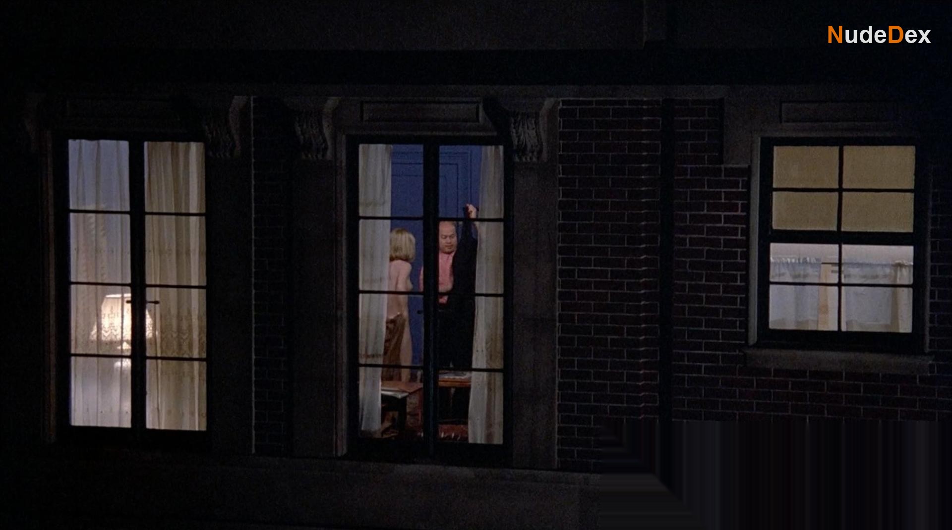 Still Of The Night in Still Of The Night, photo 1