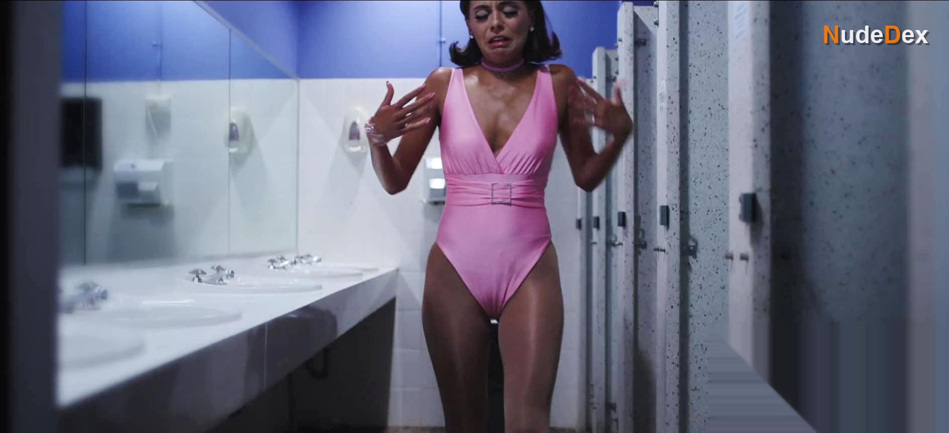 Miah Madden in Paper Dolls, photo 22