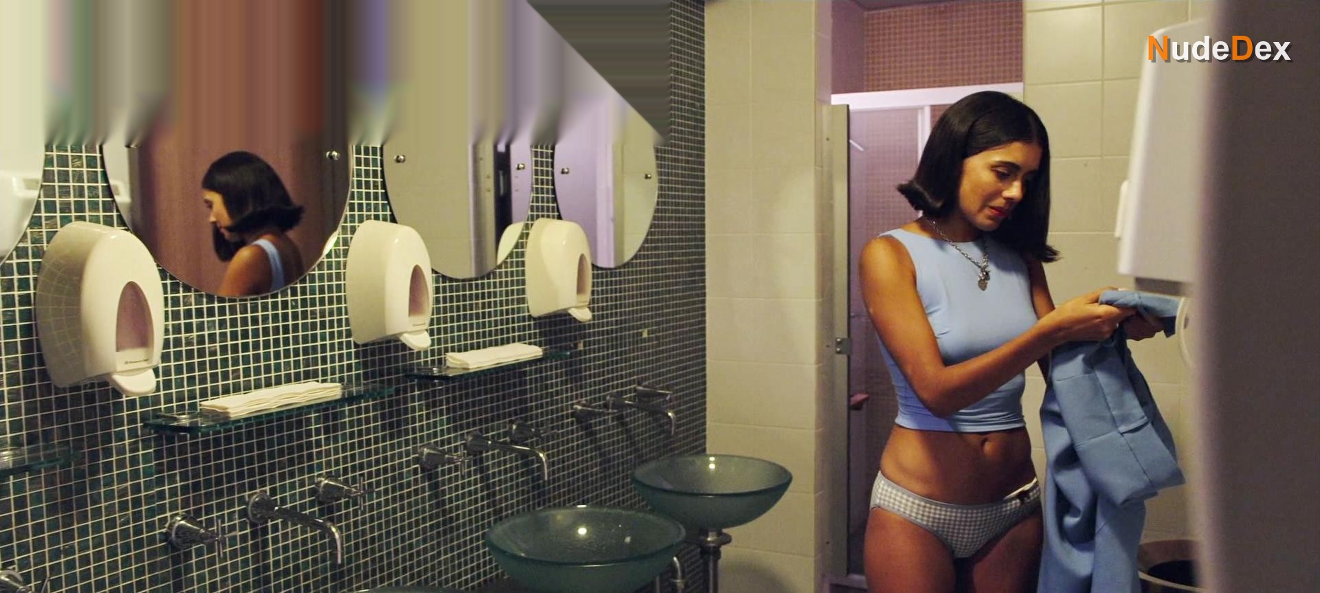 Miah Madden in Paper Dolls, photo 24