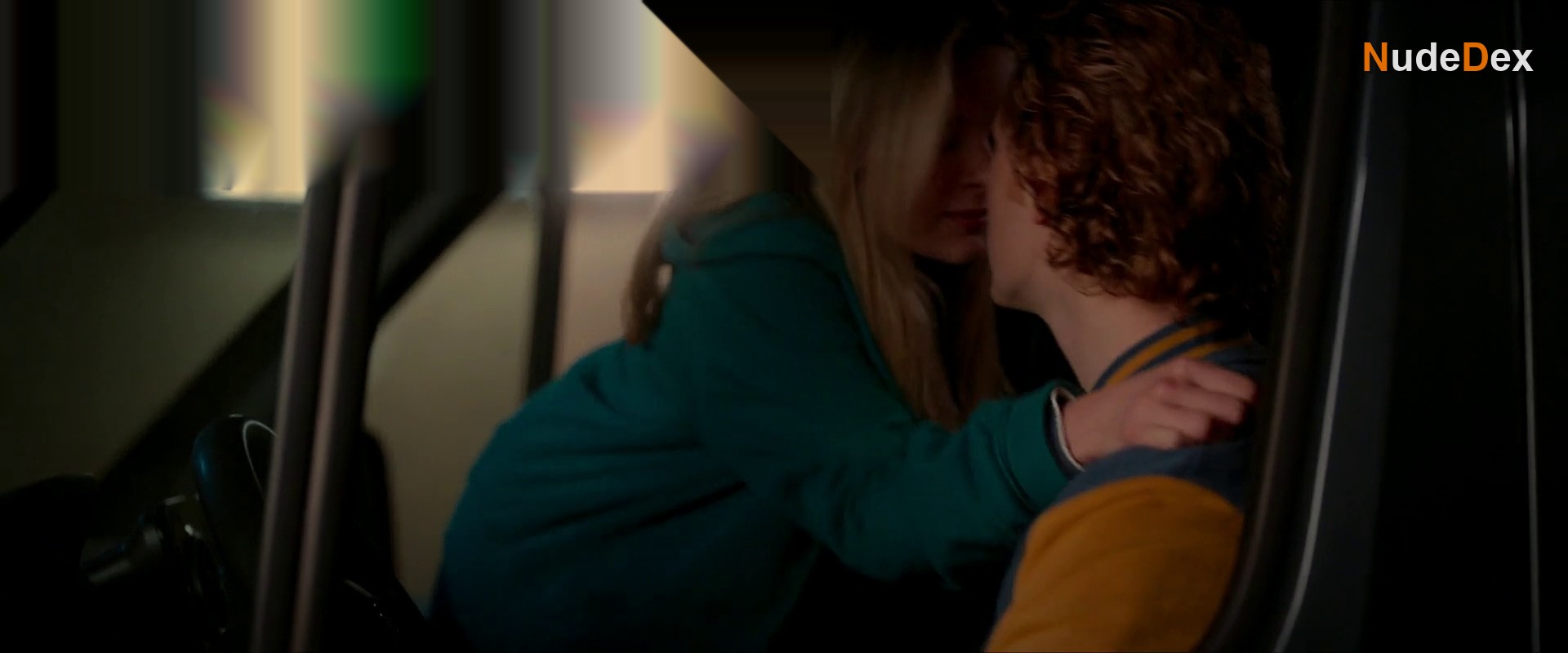 Mia Jenkins in Love Me, Love Me, photo 4