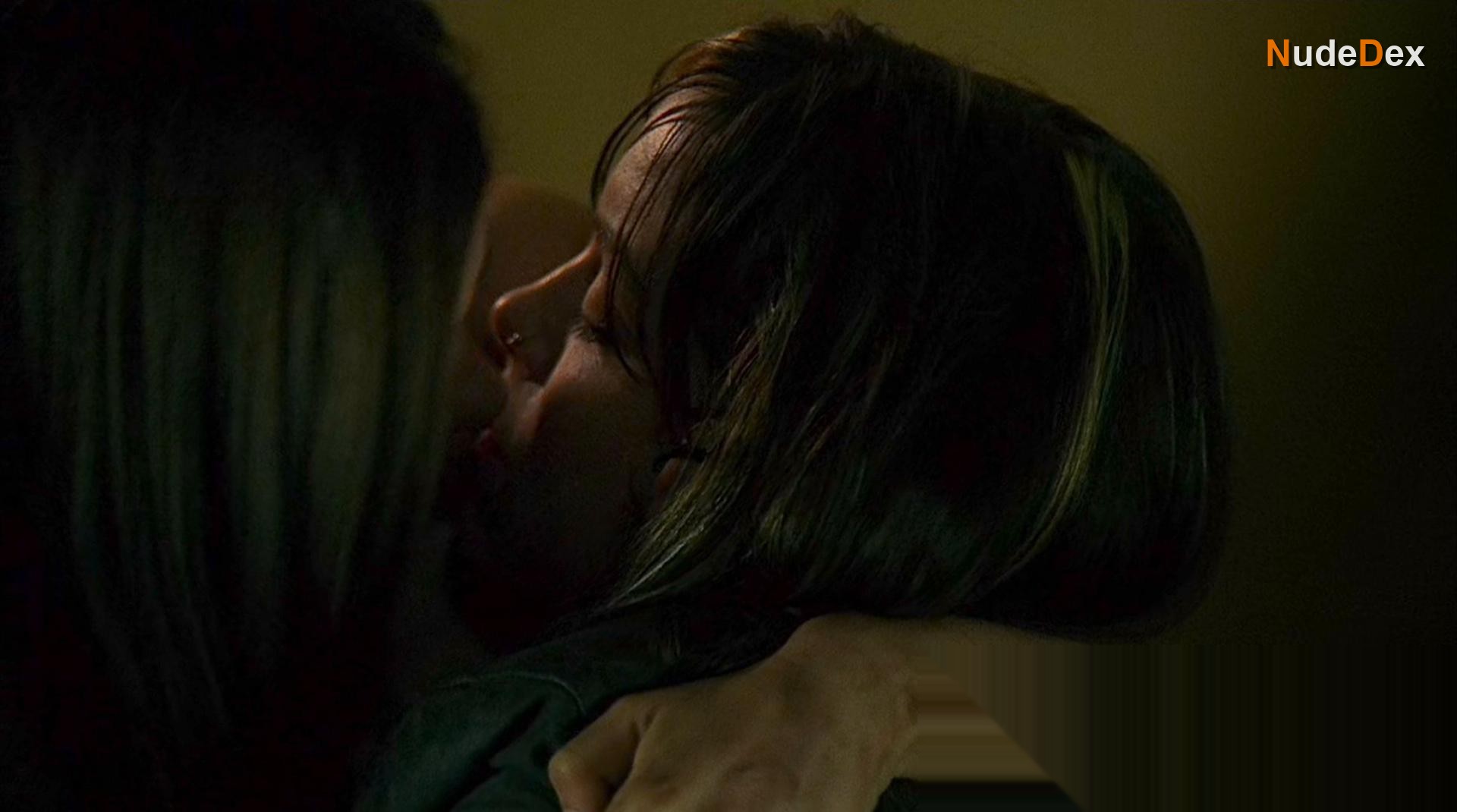 Mia Kirshner in 24, photo 9