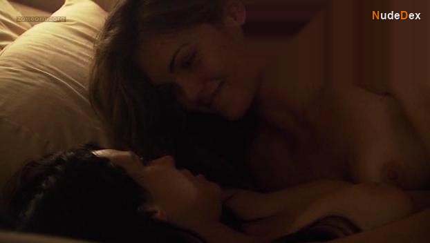 Mia Kirshner in The L Word, photo 4