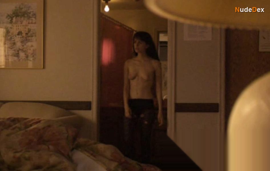 Mia Kirshner in The L Word, photo 21