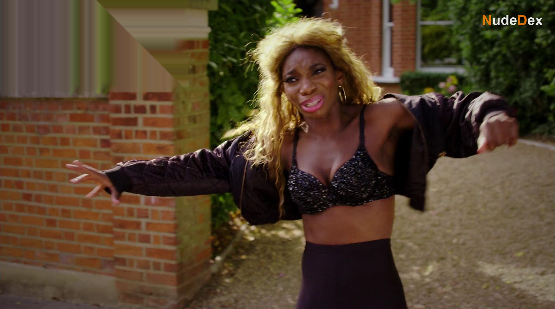 Michaela Coel in Chewing Gum, photo 16