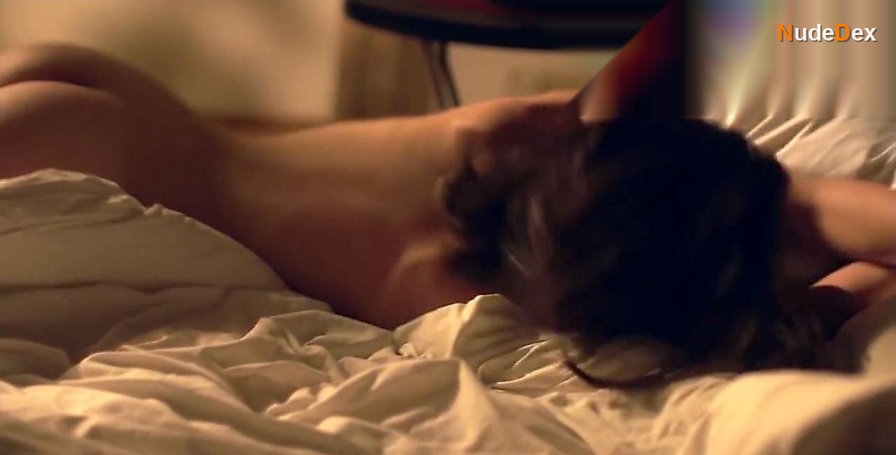 Michalina Olszanska in Tiger, photo 12
