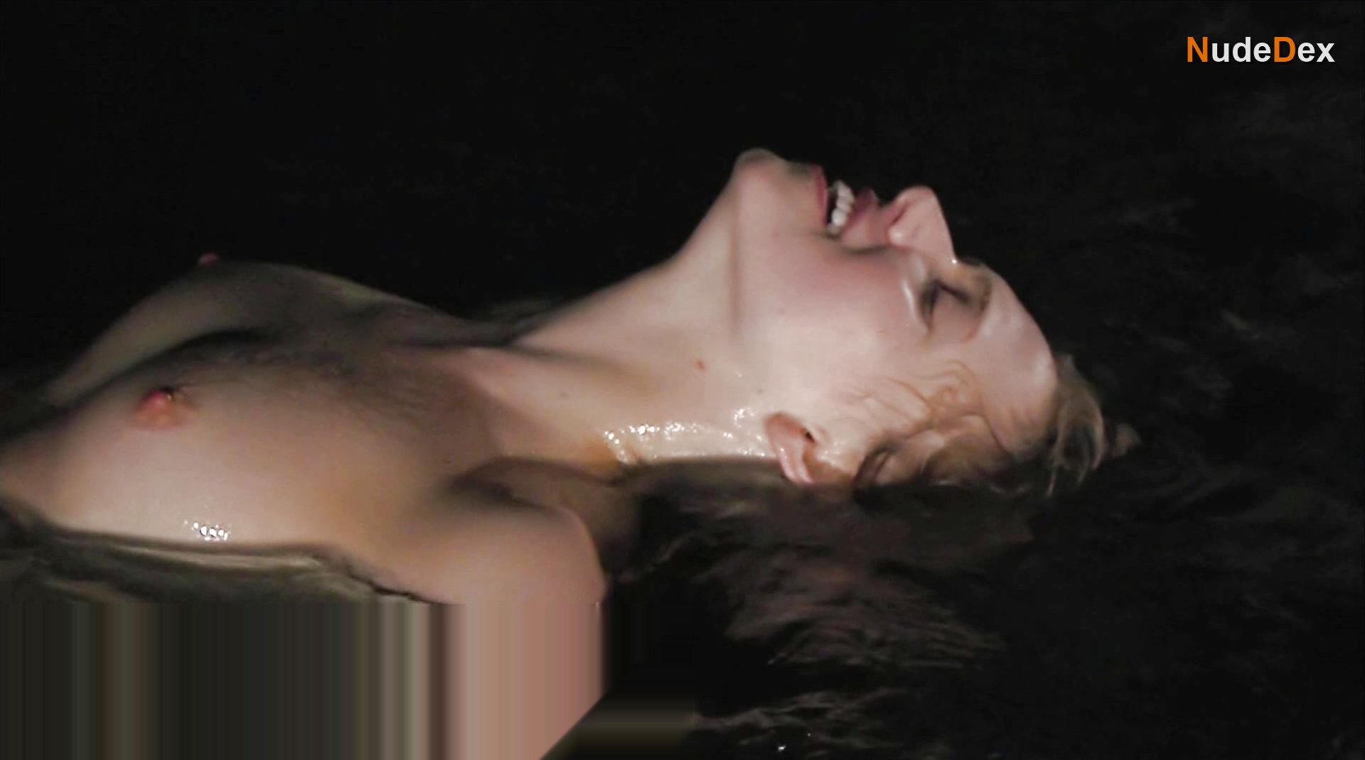 Michelle Ellen Jones in Dawn Of The Crescent Moon, photo 6