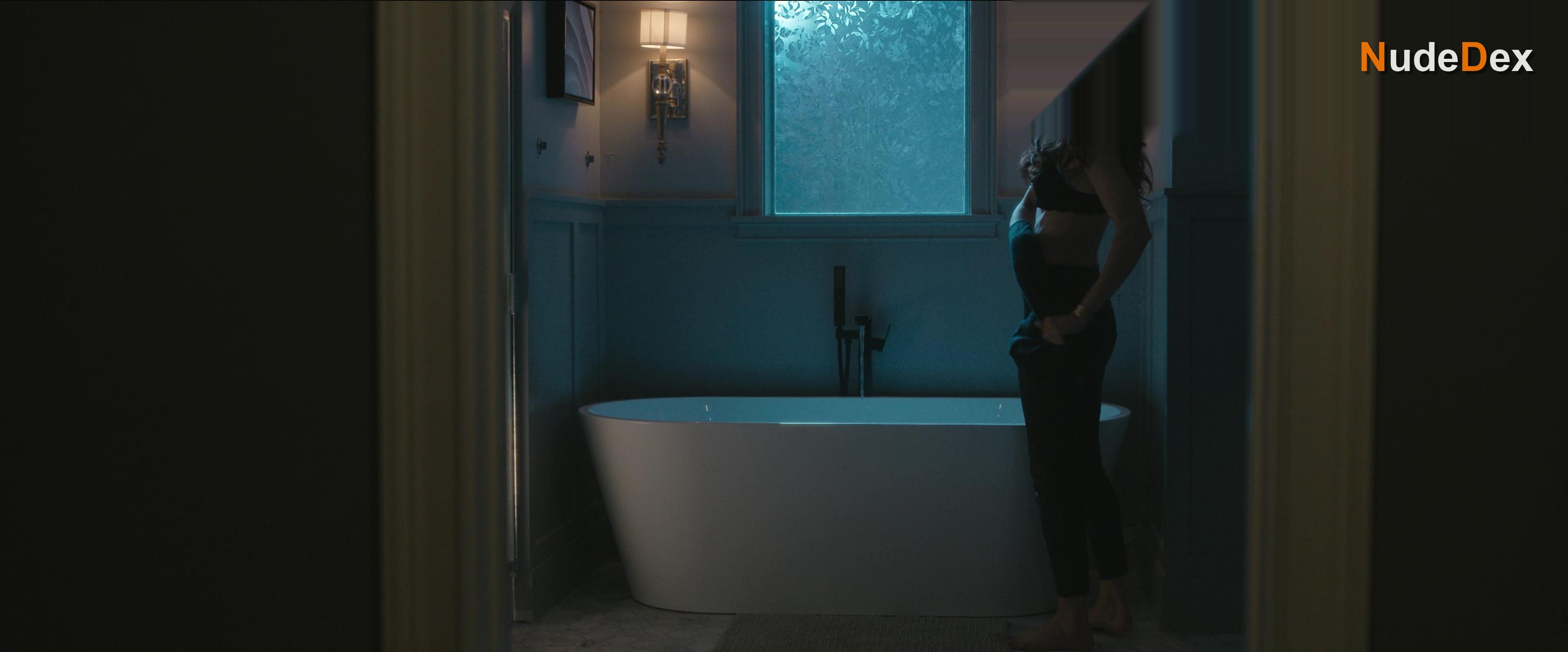 Michelle Monaghan in Echoes, photo 13