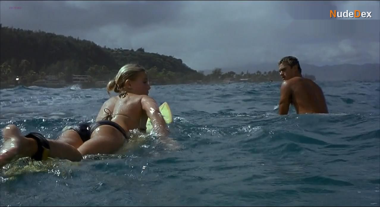 Michelle Rodriguez in Blue Crush, photo 1