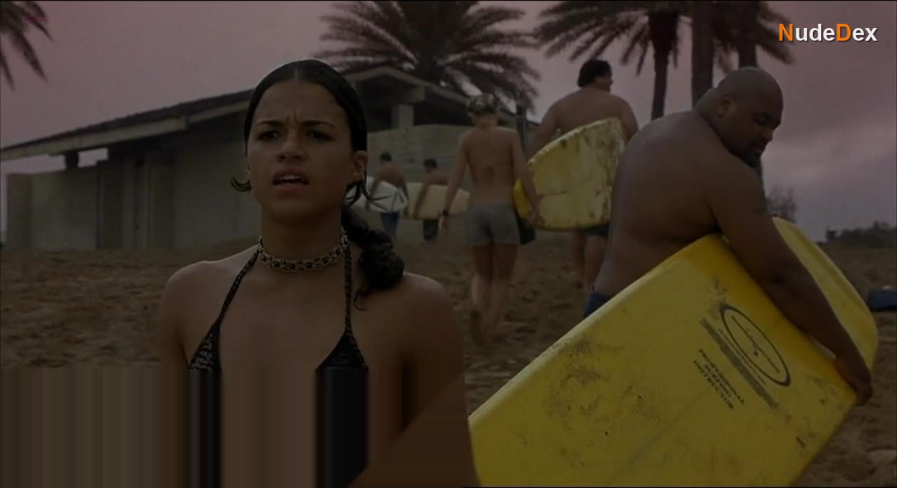 Michelle Rodriguez in Blue Crush, photo 3