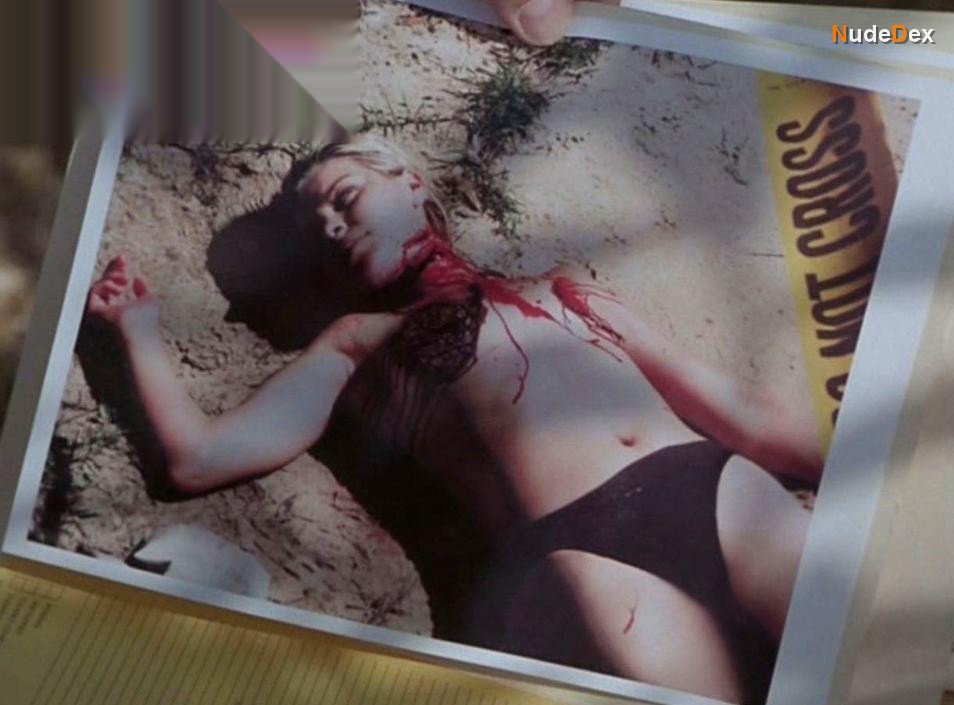 Michelle White in Sacrifice!, photo 4
