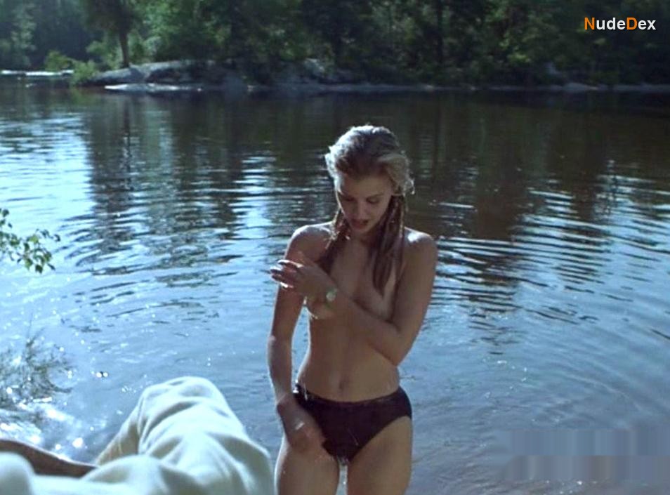 Michelle White in Sacrifice!, photo 7