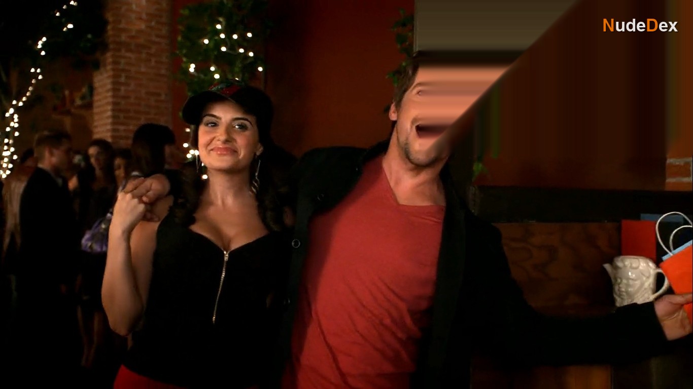 Happy Endings in Happy Endings, photo 6