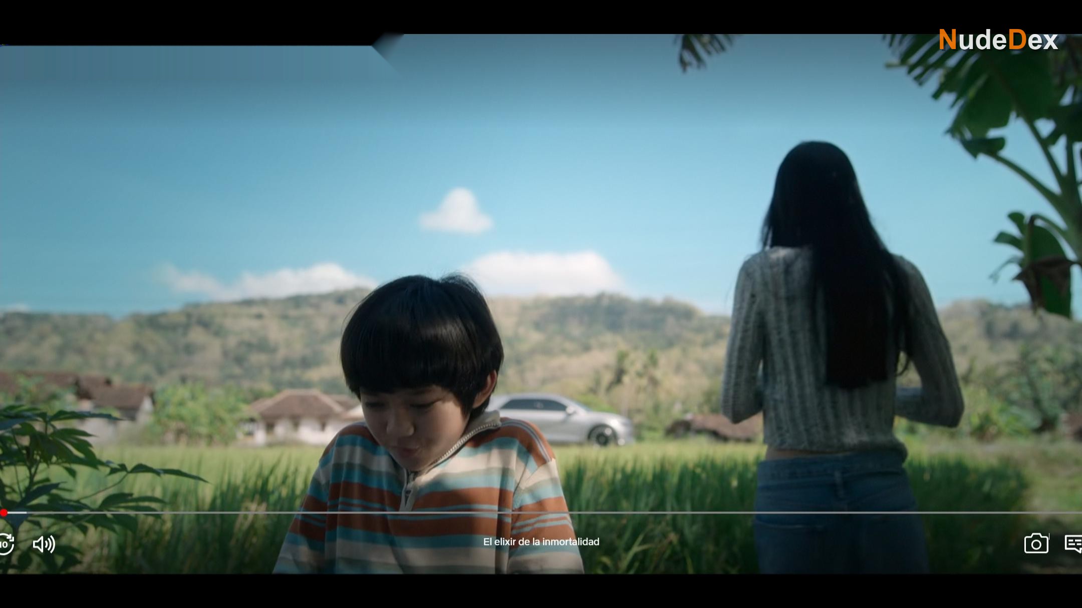 Mikha Tambayong in Abadi Nan Jaya, photo 18