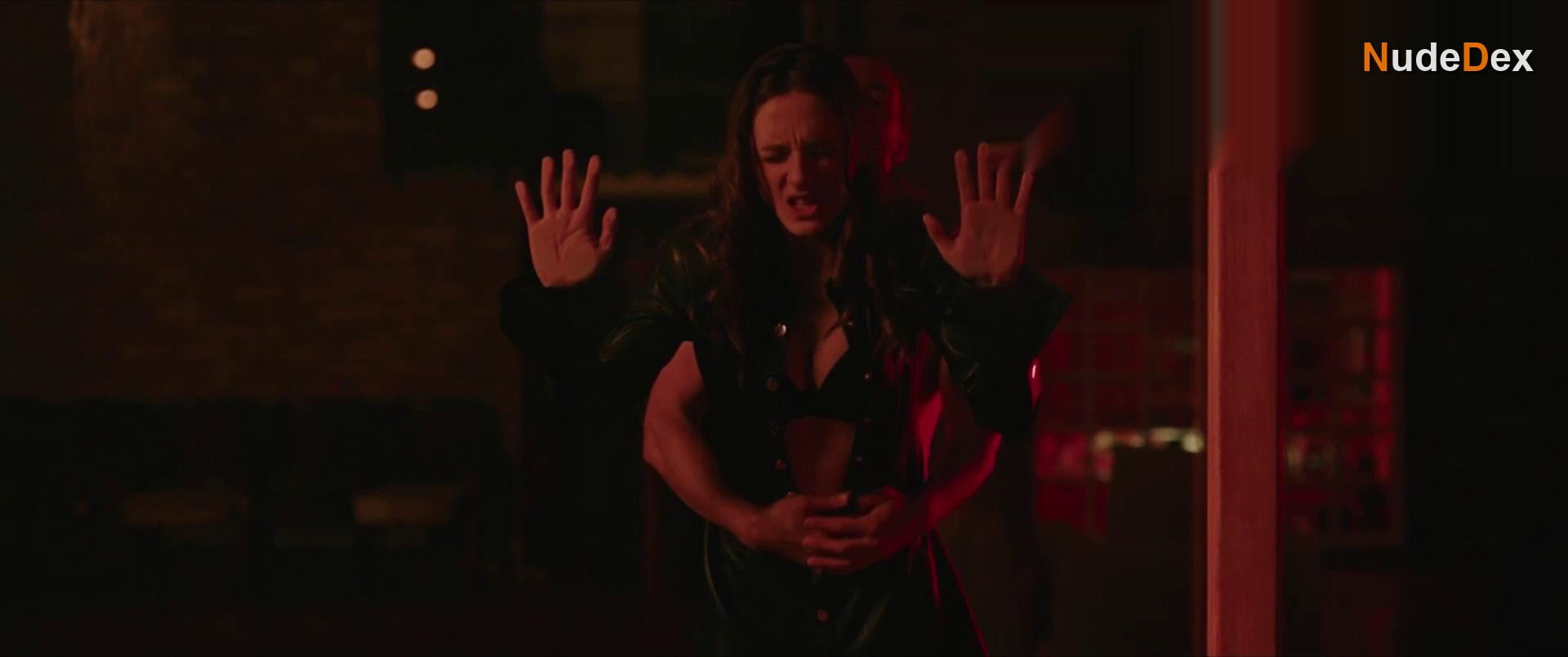 Milica Vrzic in Three, photo 13