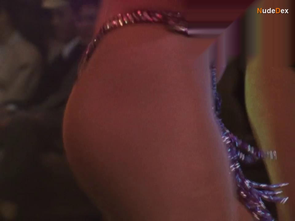 Minako Fujimoto in The Hitman Blood Smells Like Roses, photo 2