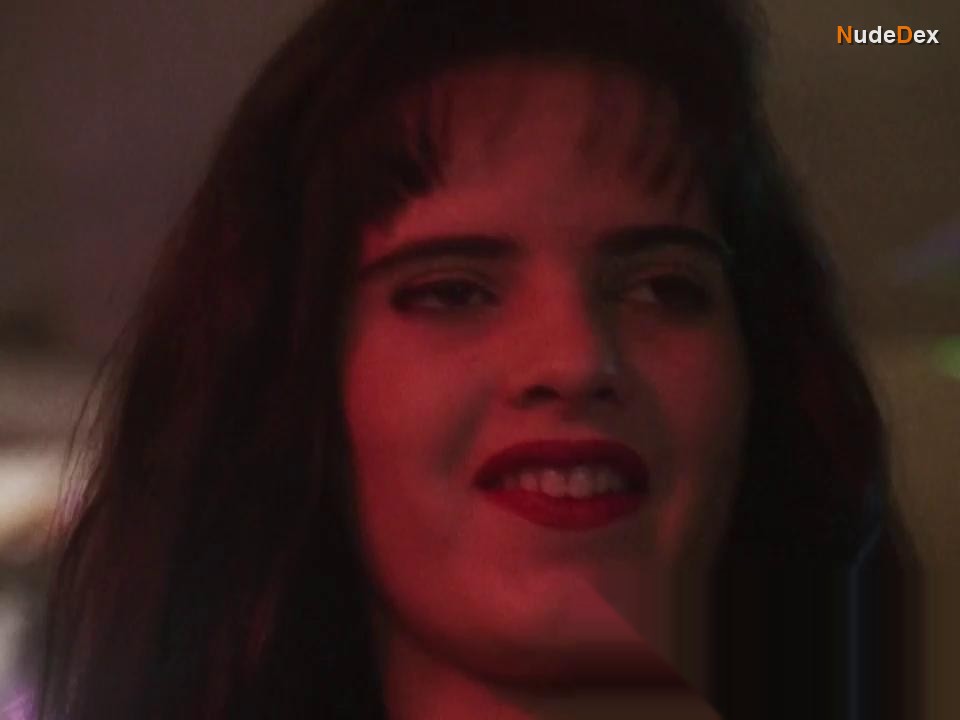 Minako Fujimoto in The Hitman Blood Smells Like Roses, photo 10