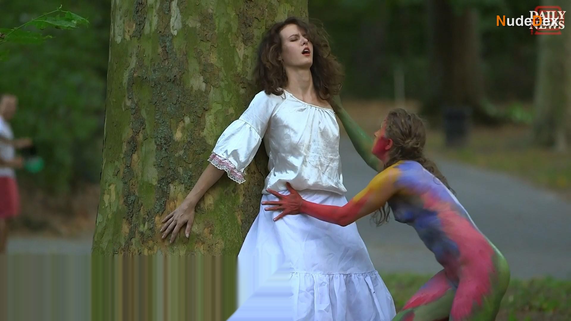 Miranda Mccauley in Nude Shakespeare, photo 3