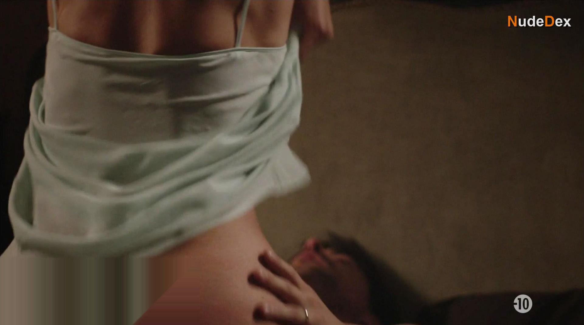 Miranda Raison in Spotless, photo 5