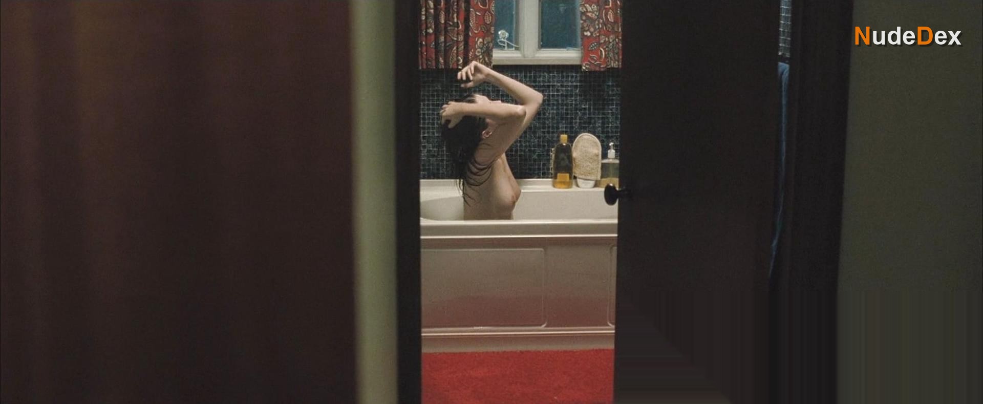 Mischa Barton in Assassination Of A High School President, photo 6