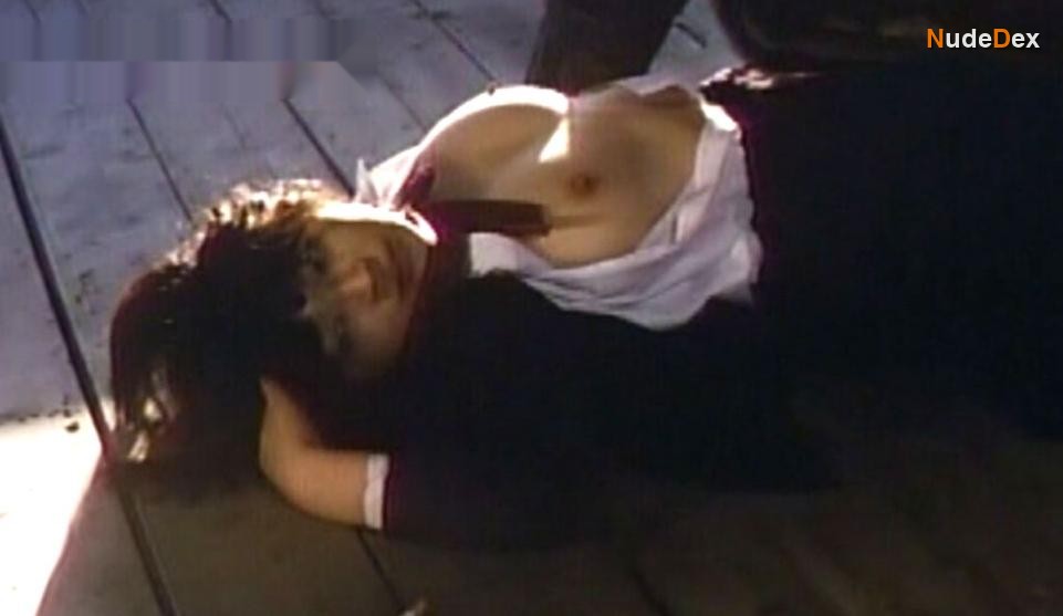 Miyako Yamaguchi in A Woman With Red Hair, photo 2