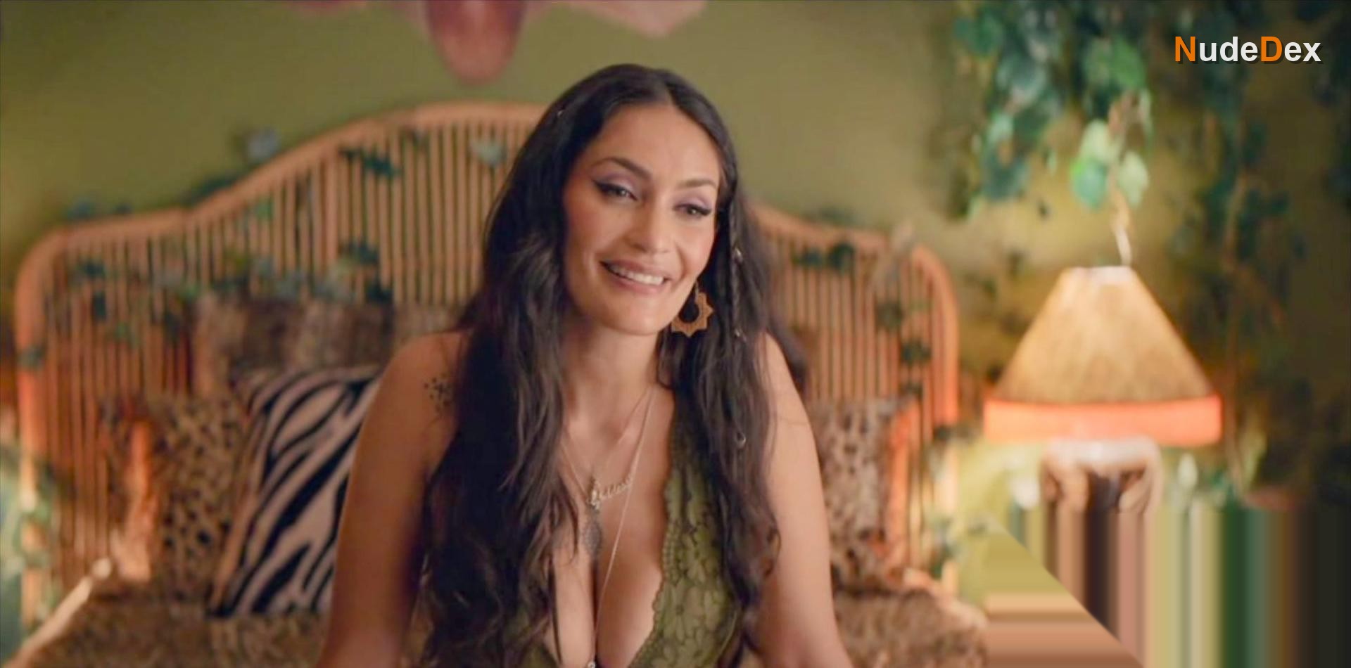 Moana Johnson in Madam, photo 12