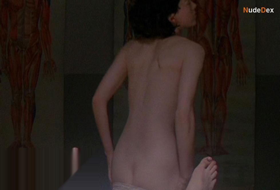 Molly Parker in Kissed, photo 4