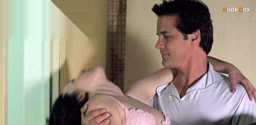Molly Parker in Men With Brooms, photo 3