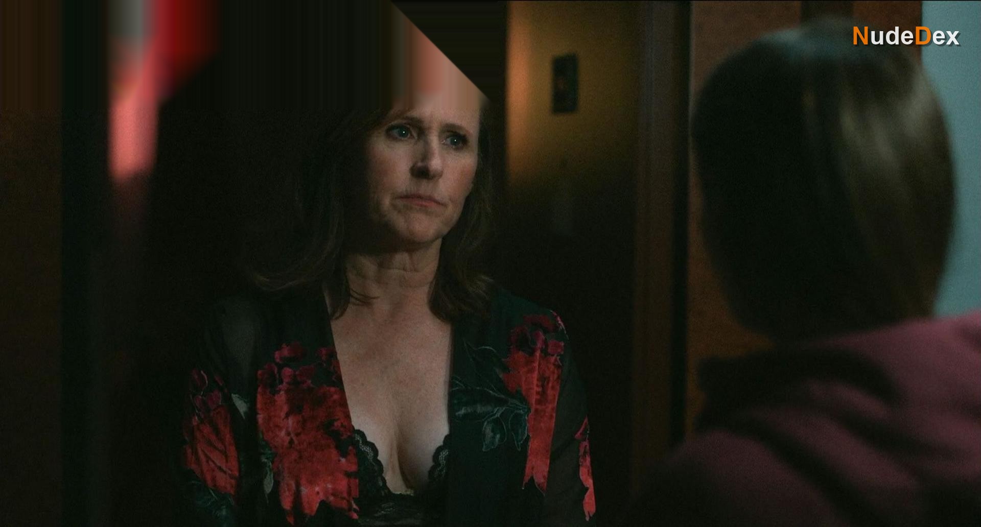Molly Shannon in Spin Me Round, photo 1