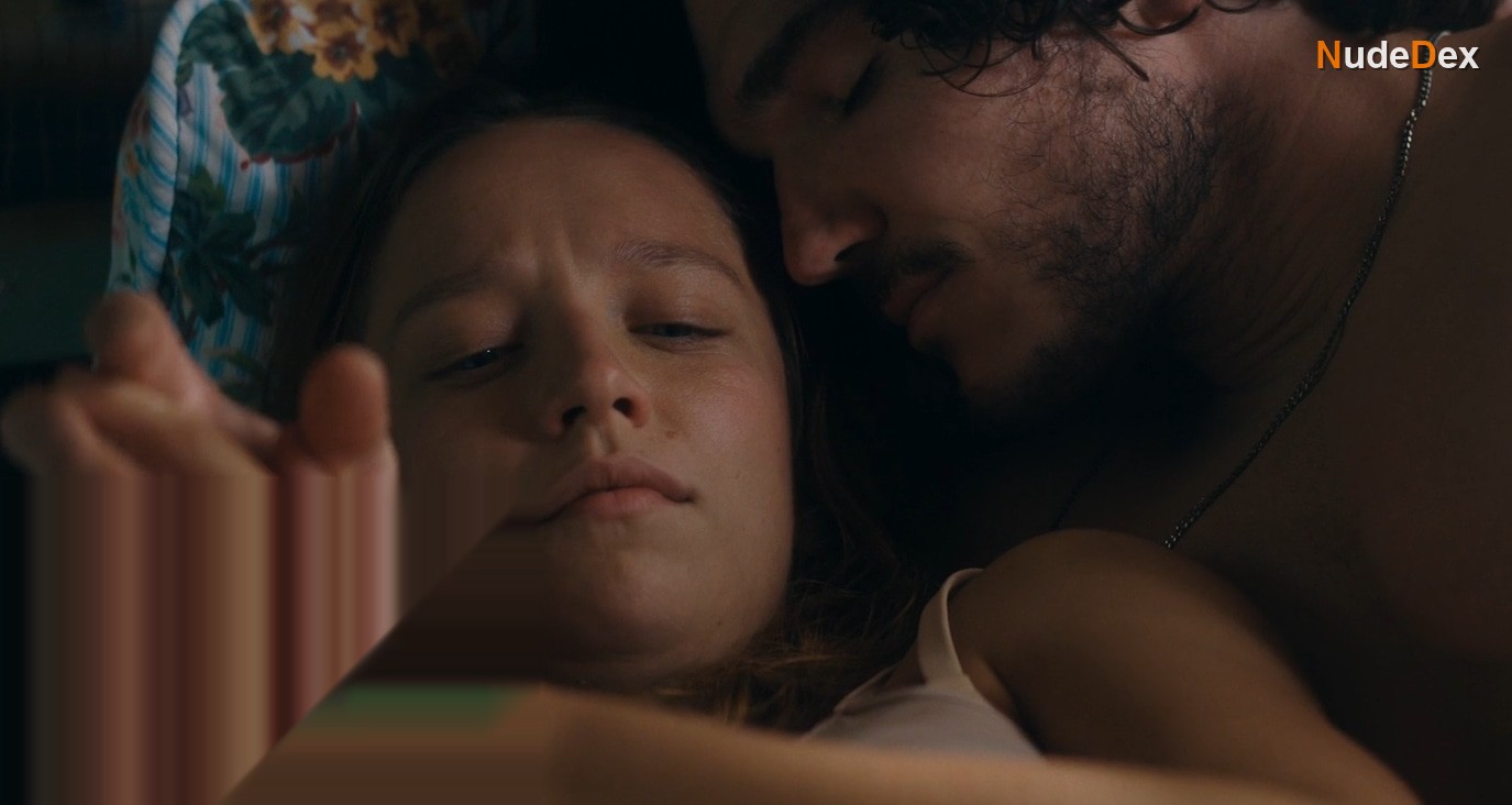 Molly Windsor in Unchosen, photo 1