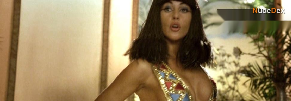Monica Bellucci in Asterix Obelix Mission Cleopatre, photo 8